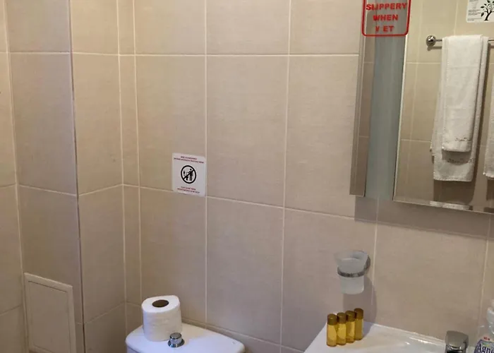 The Castle Complex - 401 아파트 팜포로보