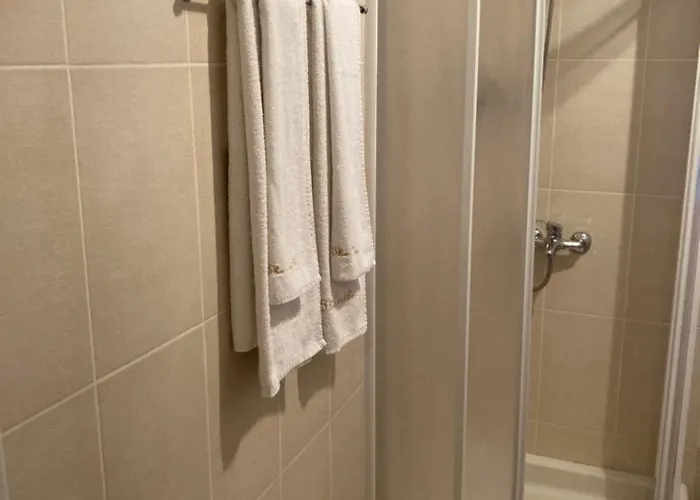 The Castle Complex - 401 아파트