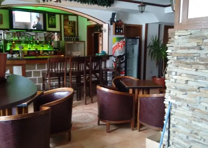 The Castle Complex - 401 아파트 팜포로보