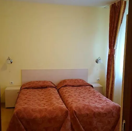 The Castle Complex - 401